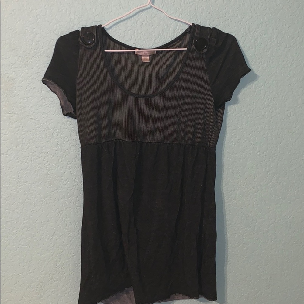 gray blouse